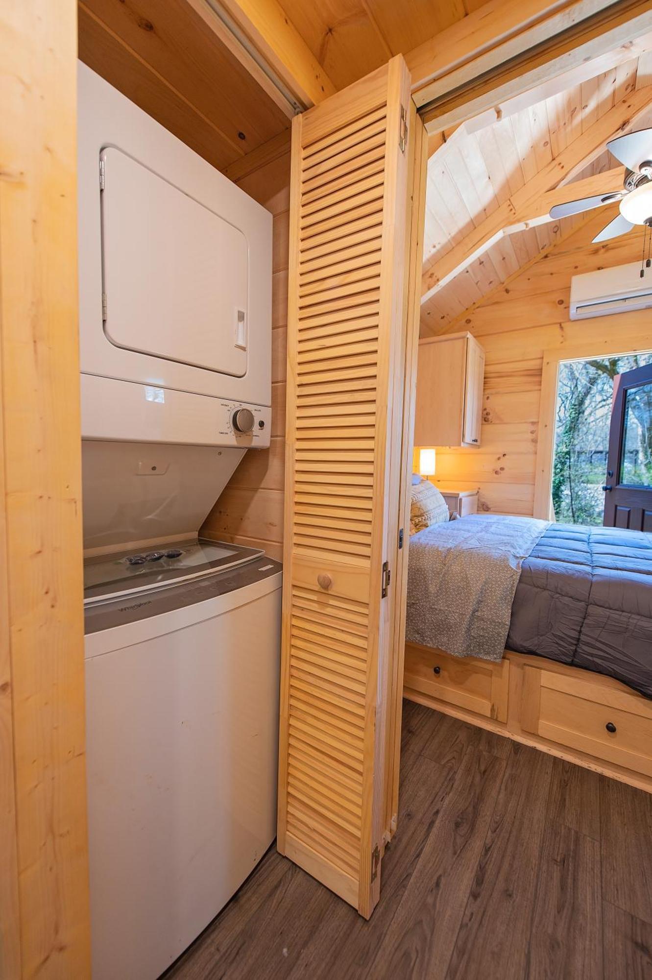 שאטאנוגה Tiny Cabin Village Private Hot Tub Lynda Cabin מראה חיצוני תמונה