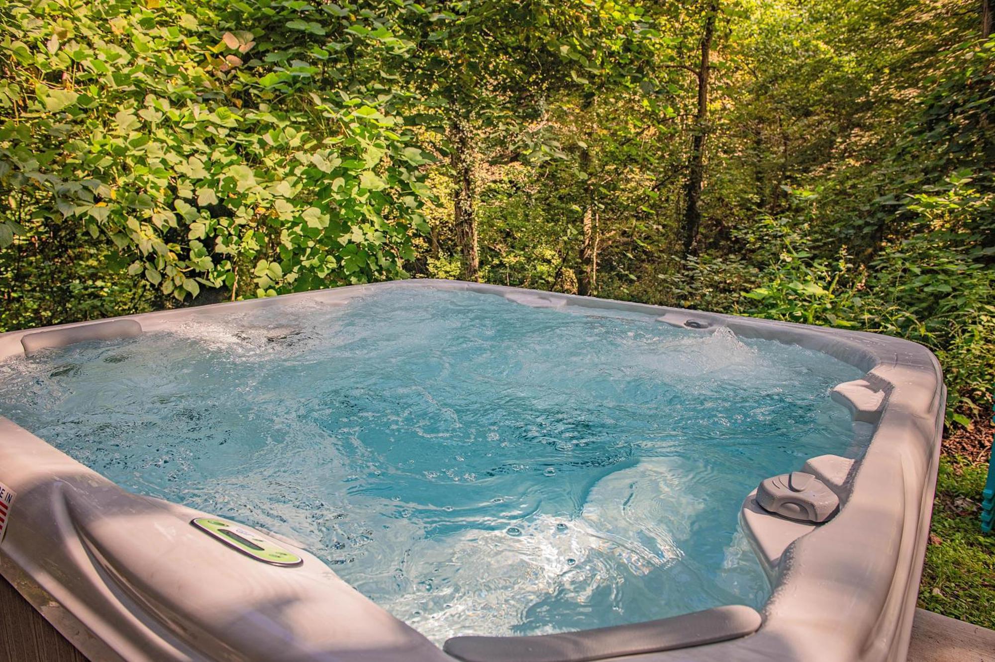 שאטאנוגה Tiny Cabin Village Private Hot Tub Lynda Cabin מראה חיצוני תמונה