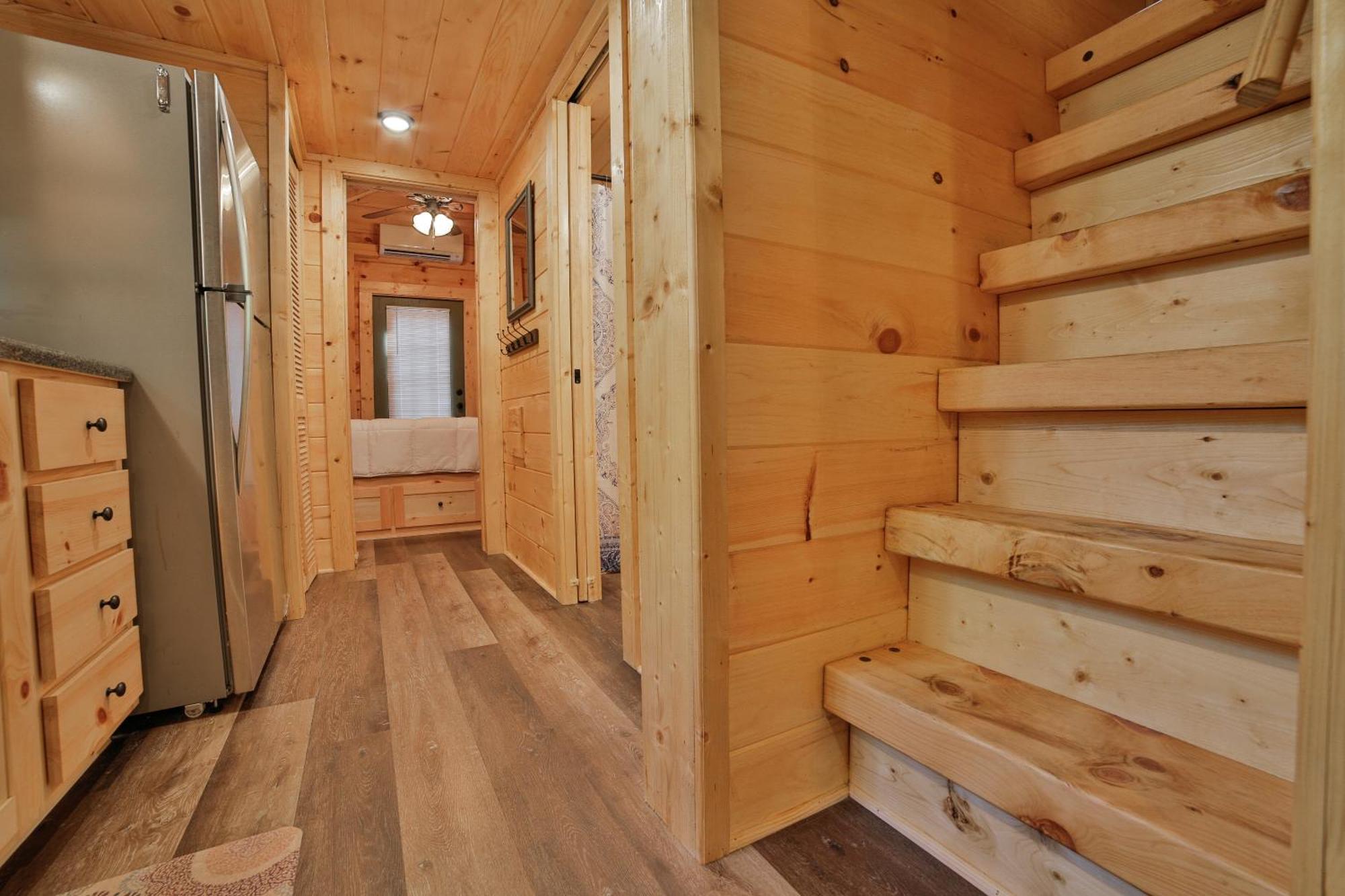 שאטאנוגה Tiny Cabin Village Private Hot Tub Lynda Cabin מראה חיצוני תמונה