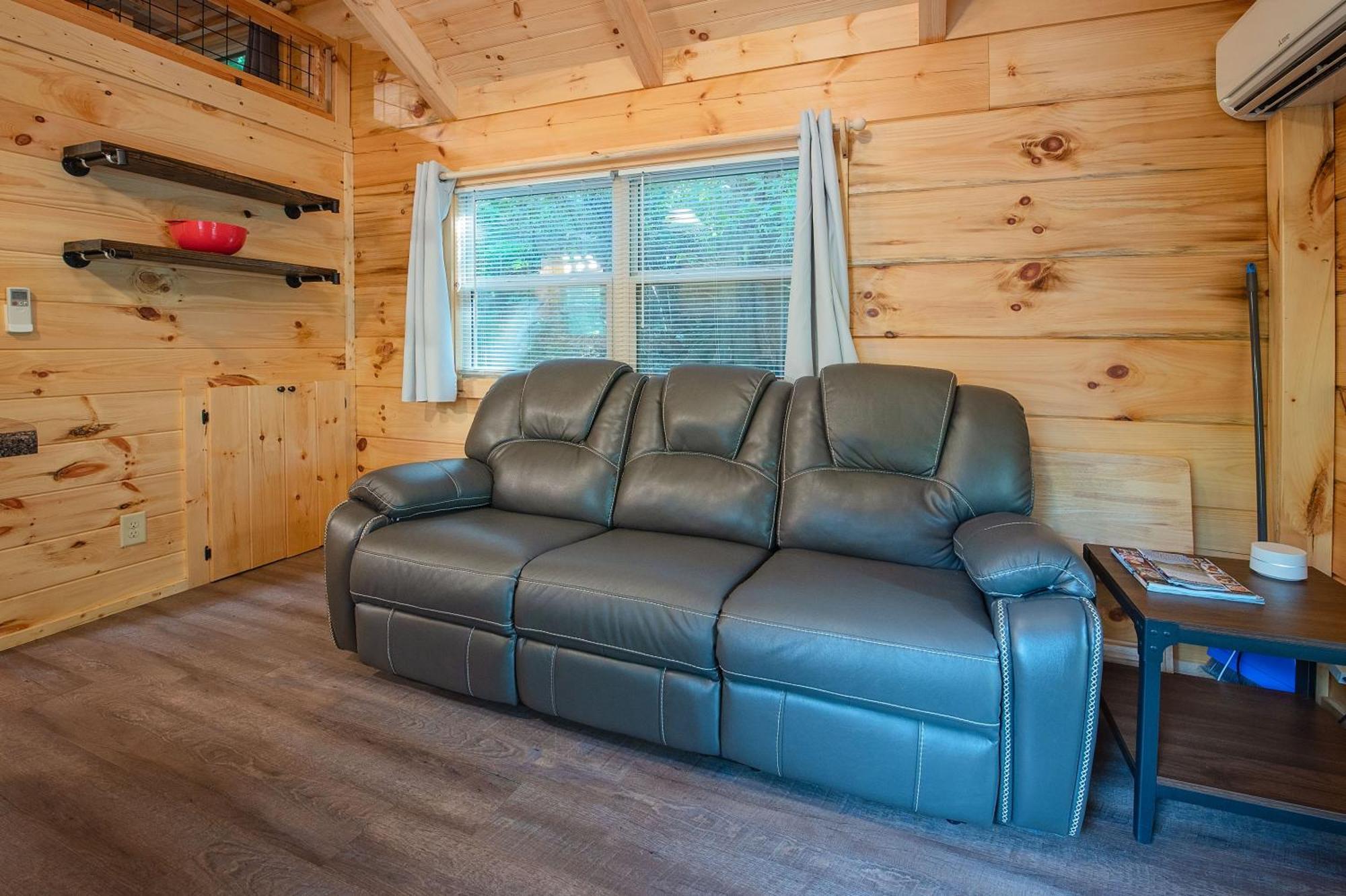 שאטאנוגה Tiny Cabin Village Private Hot Tub Lynda Cabin מראה חיצוני תמונה