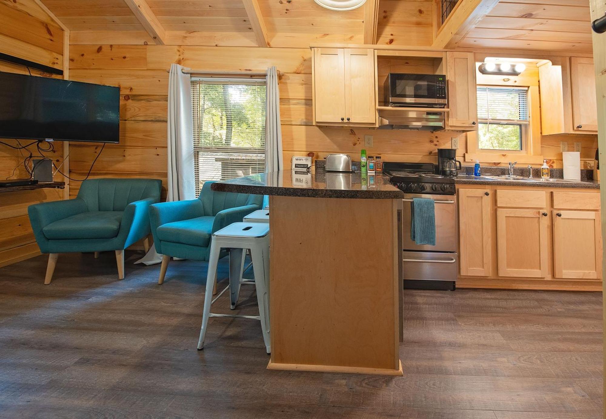 שאטאנוגה Tiny Cabin Village Private Hot Tub Lynda Cabin מראה חיצוני תמונה